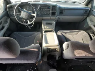 2002 GMC Yukon XL SLT with VIN 1GKEC16Z22J147480, listed as a Copart auction lot 88501475 with 180,180 mi miles and Salvage Title. Bid and sale history available at carsss.com. Image 8.