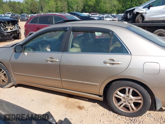 2006 Honda Accord EX-L z VIN 1HGCM56846A038055, wystawiony jako IAAI lot #42054400 z przebiegiem 334 562 mil mil oraz . Historia ofert i sprzedaży dostępna na DreamBid. Obrazek 14.