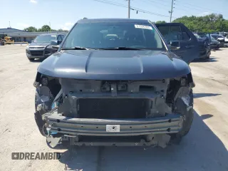 2017 Ford Explorer XLT z VIN 1FM5K7D8XHGA40965, wystawiony jako Copart lot #61990305 z przebiegiem 154 534 mil mil oraz Szkoda całkowita • Salvage title. Historia ofert i sprzedaży dostępna na DreamBid. Obrazek 5.