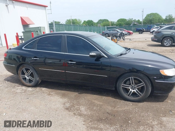 2008 Hyundai Azera Limited with VIN KMHFC46F78A318963, listed as a IAAI auction lot 42130920 with 104,412 mi miles and . Bid and sale history available at DreamBid. Image 13.