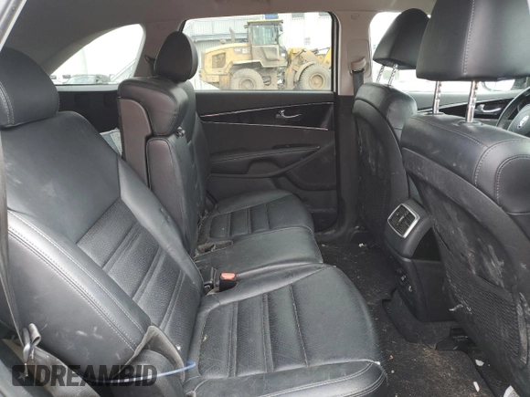 2019 Kia Sorento EX z VIN 5XYPHDA54KG606987, wystawiony jako Copart lot #53133465 z przebiegiem 102 446 mil mil oraz Szkoda całkowita • Salvage title. Historia ofert i sprzedaży dostępna na DreamBid. Obrazek 11.