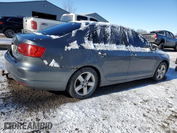2014 Volkswagen Jetta with VIN 3VWWL7AJ4EM440676, listed as a Copart auction lot 84370904 with 456,495 mi miles and Non repairable. Bid and sale history available at DreamBid. Image 3.