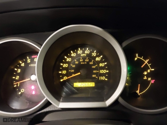2006 Toyota 4Runner SR5 with VIN JTEBU14RX68061714, listed as a IAAI auction lot 41430786 with 206,629 mi miles. Bid and sale history available at carsss.com. Image 7.