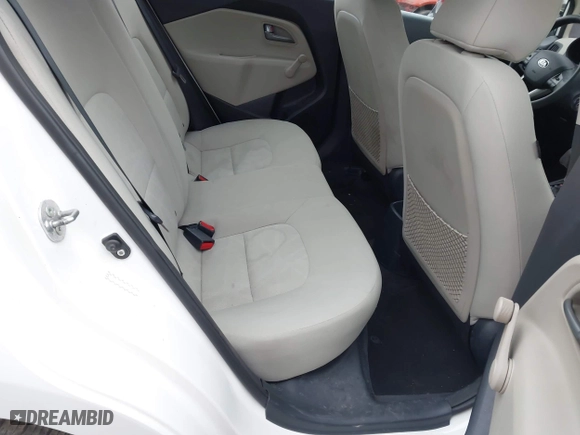 2013 Kia Rio LX with VIN KNADM4A33D6221727, listed as a IAAI auction lot 42012553 with 88,785 mi miles. Bid and sale history available at carsss.com. Image 8.
