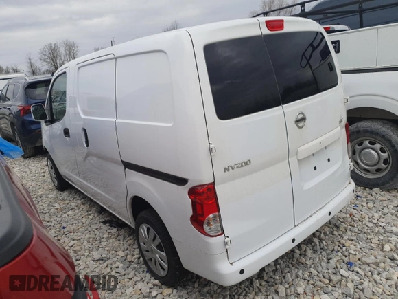 2021 Nissan NV200 S z VIN 3N6CM0KN2MK700673, wystawiony jako Copart lot #47874355 z przebiegiem 71 906 mil mil oraz Czysty tytuł • Clean title. Historia ofert i sprzedaży dostępna na DreamBid. Obrazek 2.
