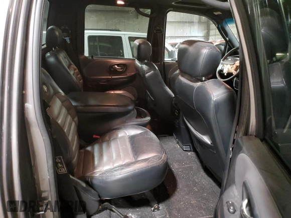 2002 Ford F-150 Harley Davidson with VIN 1FTRW07392KE05237, listed as a Copart auction lot 87451334 with 175,986 mi miles and Salvage Title. Bid and sale history available at carsss.com. Image 10.