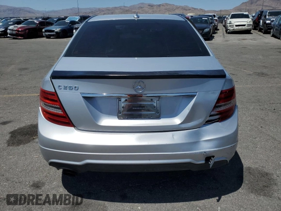 2013 Mercedes-Benz C 250 Sport с VIN WDDGF4HB9DA817435, выставлен на аукционе Copart как лот 57405835 с пробегом 137 056 миль миль и Списание • Salvage title. История ставок и продаж доступна на DreamBid. Изображение 6.