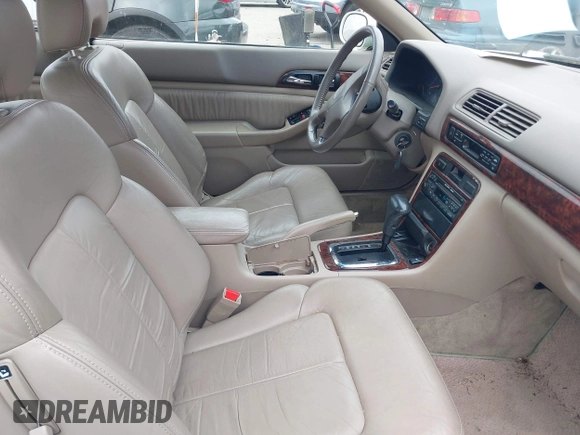 1999 Acura CL Premium z VIN 19UYA2257XL010037, wystawiony jako IAAI lot #42346496 z przebiegiem 116 203 mil mil oraz . Historia ofert i sprzedaży dostępna na DreamBid. Obrazek 5.