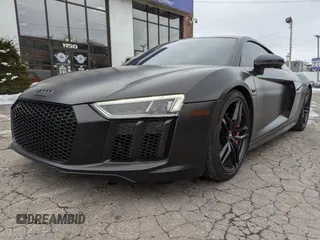 2018 Audi R8 V10 z VIN WUAEAAFX3J7900500, wystawiony jako Copart lot #45354755 z przebiegiem 33 376 mil mil oraz Czysty tytuł • Clean title. Historia ofert i sprzedaży dostępna na DreamBid. Obrazek 2.