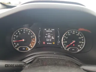2020 Jeep Renegade Latitude with VIN ZACNJBBB7LPL44224, listed as a Copart auction lot 78076953 with 32,153 mi miles and Salvage title. Bid and sale history available at DreamBid. Image 9.