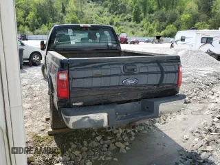 2016 Ford F-250 Lariat z VIN 1FT7W2BTXGEA11021, wystawiony jako Copart lot #53807905 z przebiegiem 230 914 mil mil oraz Szkoda całkowita • Salvage title. Historia ofert i sprzedaży dostępna na DreamBid. Obrazek 2.