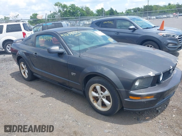 2007 Ford Mustang GT Deluxe с VIN 1ZVHT82H875281518, выставлен на аукционе IAAI как лот 42633779 с пробегом 238 474 миль миль и . История ставок и продаж доступна на DreamBid. Изображение 1.