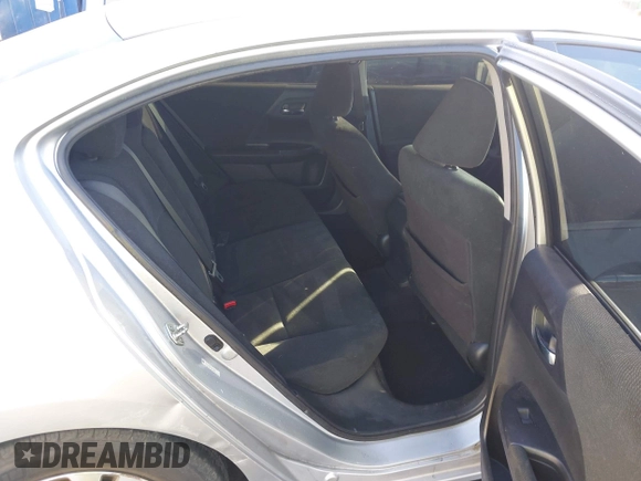 2013 Honda Accord LX z VIN 1HGCR2F32DA215252, wystawiony jako IAAI lot #41535742 z przebiegiem Nie podano mil oraz . Historia ofert i sprzedaży dostępna na DreamBid. Obrazek 7.
