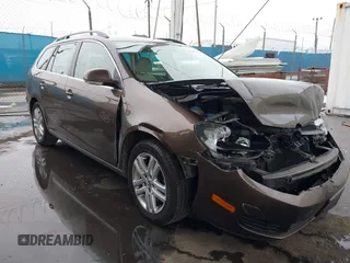 2011 Volkswagen Jetta SportWagen TDI with VIN 3VWPL7AJ7BM640130, listed as a IAAI auction lot 41707125 with 102,671 mi miles. Bid and sale history available at carsss.com. Image 1.