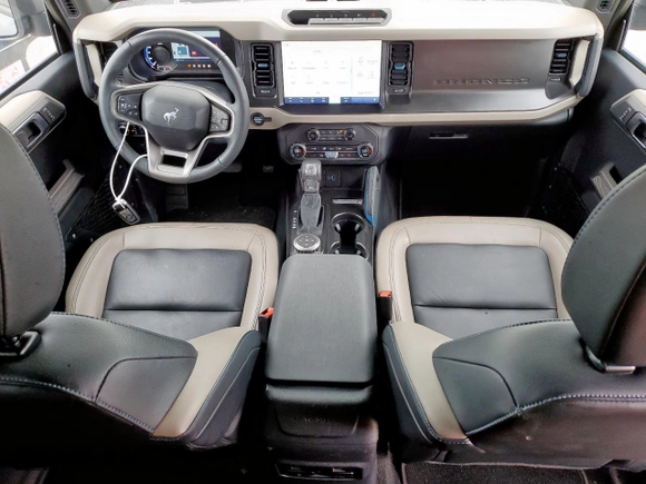 2023 Ford Bronco with VIN 1FMEE5DP1PLB95364, listed as a Copart auction lot 55315445 with 17,578 mi miles and Salvage title. Bid and sale history available at DreamBid. Image 8.