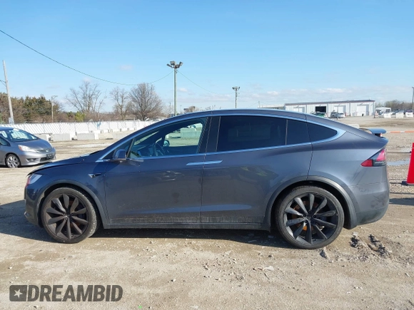 2020 Tesla Model X Long Range with VIN 5YJXCBE2XLF230629, listed as a IAAI auction lot 41925961 with 35,979 mi miles. Bid and sale history available at carsss.com. Image 14.