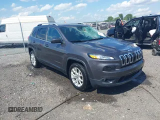 2018 Jeep Cherokee Latitude Plus с VIN 1C4PJLLBXJD553016, выставлен на аукционе IAAI как лот 42254055 с пробегом 239 381 миль миль и . История ставок и продаж доступна на DreamBid. Изображение 1.