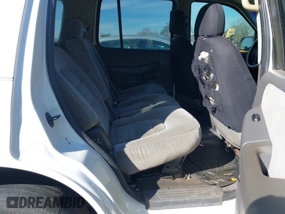 2005 Ford Explorer XLT с VIN 1FMZU63K55UA12037, выставлен на аукционе IAAI как лот 41451240 с пробегом 193 979 миль миль и . История ставок и продаж доступна на DreamBid. Изображение 8.
