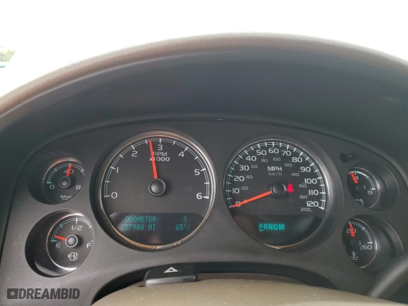 2012 Chevrolet Suburban LTZ with VIN 1GNSCKE07CR202068, listed as a Copart auction lot 51771495 with 257,988 mi miles and Salvage Title. Bid and sale history available at carsss.com. Image 9.