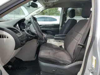 2011 Chrysler Town & Country Touring z VIN 2A4RR5DG9BR720174, wystawiony jako Copart lot #54435885 z przebiegiem 168 089 mil mil oraz Szkoda całkowita • Salvage title. Historia ofert i sprzedaży dostępna na DreamBid. Obrazek 7.