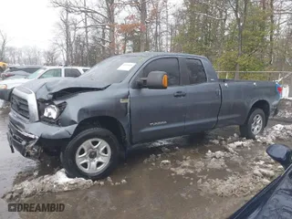 2008 Toyota Tundra 4WD Truck with VIN 5TFCV54188X005786, listed as a IAAI auction lot 41535156 with 263,139 mi miles. Bid and sale history available at carsss.com. Image 14.