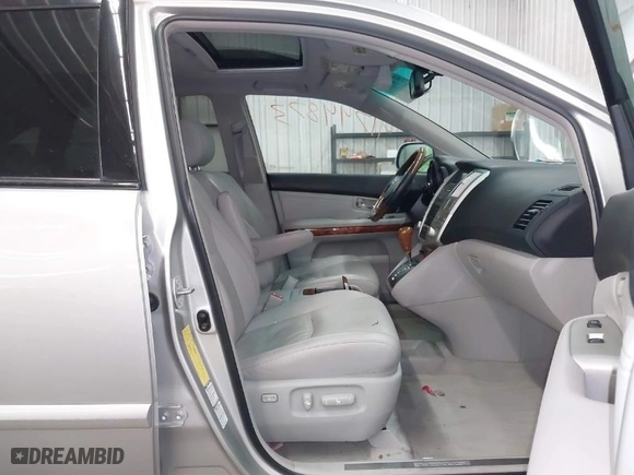 2007 Lexus RX 350 with VIN 2T2HK31U57C038626, listed as a IAAI auction lot 41744873 with 98,413 mi miles. Bid and sale history available at carsss.com. Image 5.