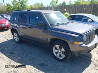2017 Jeep Patriot High Altitude with VIN 1C4NJRFB8HD190411, listed as a IAAI auction lot 42145467 with 149,293 mi miles. Bid and sale history available at carsss.com. Image 1.