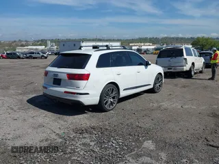 2019 Audi Q7 Prestige z VIN WA1VAAF77KD042653, wystawiony jako IAAI lot #42094332 z przebiegiem 73 489 mil mil oraz . Historia ofert i sprzedaży dostępna na DreamBid. Obrazek 4.