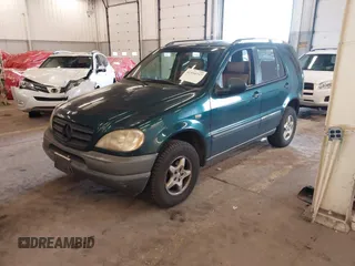 1998 Mercedes-Benz M-Class with VIN 4JGAB54E1WA011086, listed as a IAAI auction lot 41534717 with 186,273 mi miles. Bid and sale history available at carsss.com. Image 17.