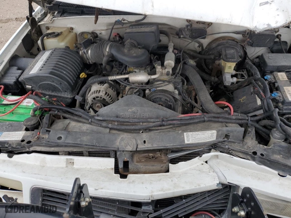 2000 GMC Sierra 2500 with VIN 1GTGK29R4YF479120, listed as a Copart auction lot 41454575 with 207,166 mi miles and Salvage Title. Bid and sale history available at carsss.com. Image 12.