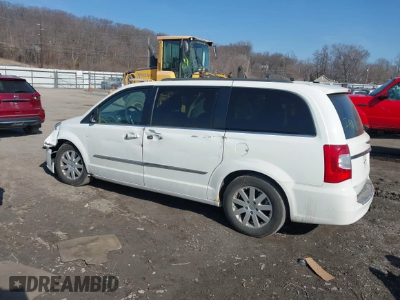 2013 Chrysler Town & Country Touring with VIN 2C4RC1BG8DR573559, listed as a IAAI auction lot 41793874 with 205,005 mi miles. Bid and sale history available at carsss.com. Image 3.