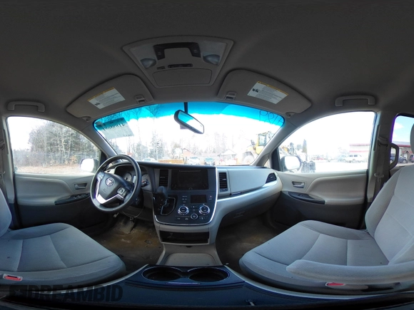 2015 Toyota Sienna LE AAS с VIN 5TDKK3DC0FS630972, выставлен на аукционе IAAI как лот 41898691 с пробегом 112 517 миль миль и . История ставок и продаж доступна на DreamBid. Изображение 19.
