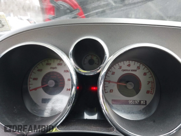2008 Pontiac Solstice z VIN 1G2MC35B28Y126205, wystawiony jako IAAI lot #41690165 z przebiegiem 95 197 mil mil oraz . Historia ofert i sprzedaży dostępna na DreamBid. Obrazek 7.