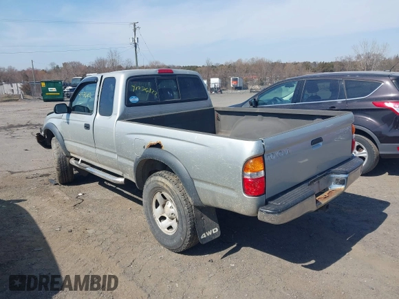 2004 Toyota Tacoma with VIN 5TEWN72N44Z342540, listed as a IAAI auction lot 41776122 with 178,867 mi miles and . Bid and sale history available at DreamBid. Image 3.