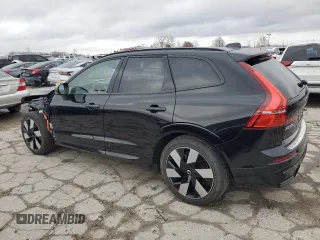 2024 Volvo XC60 Recharge Plug-In Hybrid Ultimate Dark Theme with VIN YV4H60DM8R1866967, listed as a Copart auction lot 81255994 with 330 mi miles and Salvage Title. Bid and sale history available at carsss.com. Image 2.