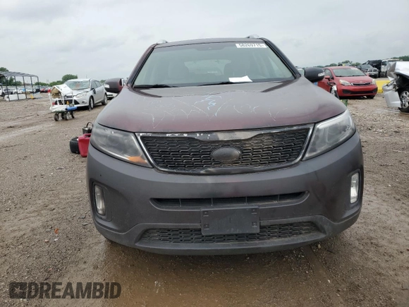 2014 Kia Sorento LX z VIN 5XYKT4A68EG435599, wystawiony jako Copart lot #58269715 z przebiegiem Nie podano mil oraz Czysty tytuł • Clean title. Historia ofert i sprzedaży dostępna na DreamBid. Obrazek 5.