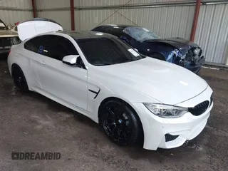 2015 BMW M4 z VIN WBS3R9C59FK331843, wystawiony jako IAAI lot #42105398 z przebiegiem 105 348 mil mil oraz . Historia ofert i sprzedaży dostępna na DreamBid. Obrazek 1.