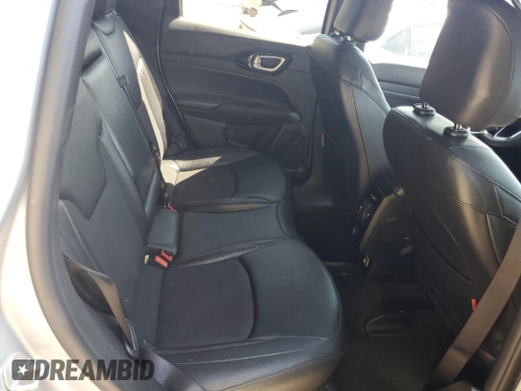 2024 Jeep Compass Trailhawk z VIN 3C4NJDDN8RT145058, wystawiony jako Copart lot #64108975 z przebiegiem 28 737 mil mil oraz Czysty tytuł • Clean title. Historia ofert i sprzedaży dostępna na DreamBid. Obrazek 11.