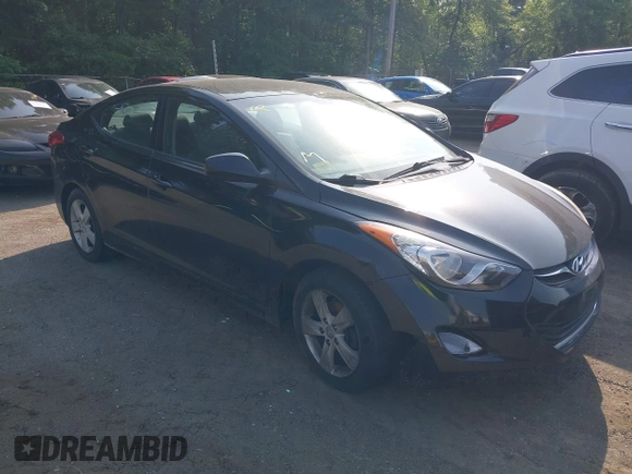 2013 Hyundai Elantra GLS z VIN KMHDH4AE5DU815767, wystawiony jako IAAI lot #42249832 z przebiegiem 188 000 mil mil oraz . Historia ofert i sprzedaży dostępna na DreamBid. Obrazek 1.