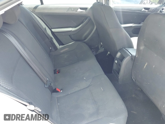 2014 Volkswagen Jetta S z VIN 3VW2K7AJ6EM253571, wystawiony jako IAAI lot #42186222 z przebiegiem 171 518 mil mil oraz . Historia ofert i sprzedaży dostępna na DreamBid. Obrazek 8.
