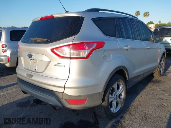 2016 Ford Escape SE z VIN 1FMCU0GX4GUB25618, wystawiony jako IAAI lot #42014559 z przebiegiem 139 350 mil mil oraz . Historia ofert i sprzedaży dostępna na DreamBid. Obrazek 4.