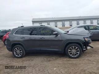 2019 Jeep Cherokee Latitude Plus with VIN 1C4PJLLB4KD382412, listed as a IAAI auction lot 41853246 with 97,512 mi miles. Bid and sale history available at carsss.com. Image 14.