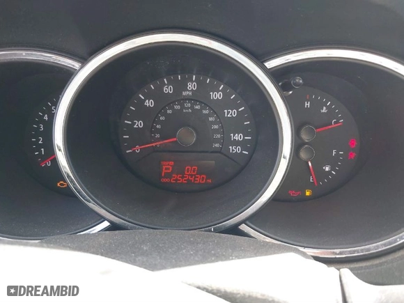 2012 Kia Sorento LX with VIN 5XYKT3A14CG215436, listed as a IAAI auction lot 41597613 with 252,430 mi miles. Bid and sale history available at carsss.com. Image 7.