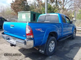 2011 Toyota Tacoma with VIN 5TFUU4EN1BX016557, listed as a IAAI auction lot 41836775 with 123,879 mi miles. Bid and sale history available at carsss.com. Image 4.