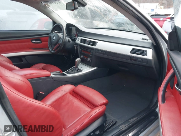 2008 BMW 3 Series 328i with VIN WBAWB33588P134333, listed as a IAAI auction lot 41217964 with 171,541 mi miles. Bid and sale history available at carsss.com. Image 5.