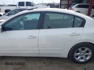 2008 Nissan Altima 2.5 S with VIN 1N4AL21E78C285006, listed as a IAAI auction lot 41788000 with 192,304 mi miles. Bid and sale history available at carsss.com. Image 14.
