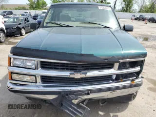 1998 Chevrolet Silverado 1500 with VIN 2GCEK19R4W1143733, listed as a Copart auction lot 54298895 with 210,091 mi miles and Salvage Title. Bid and sale history available at DreamBid. Image 5.