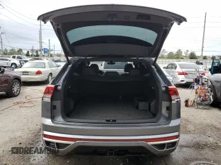 2020 Volkswagen Atlas SEL R-Line with VIN 1V2RE2CA6LC218759, listed as a Copart auction lot 88995435 with 61,609 mi miles and Salvage title. Bid and sale history available at DreamBid. Image 6.