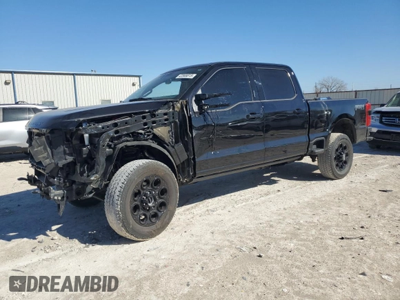 2024 Ford Super Duty F-250 SRW XL with VIN 1FT8W2BN8REE93710, listed as a Copart auction lot 43568815 with 10,088 mi miles and Salvage Title. Bid and sale history available at carsss.com. Image 1.