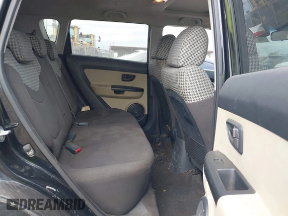 2010 Kia Soul + with VIN KNDJT2A27A7066528, listed as a IAAI auction lot 42064962 with 260,454 mi miles. Bid and sale history available at carsss.com. Image 8.